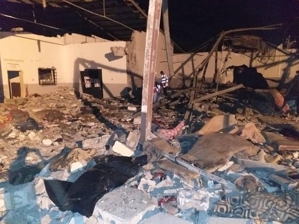 Libia, bombardato centro per migranti a Tripoli