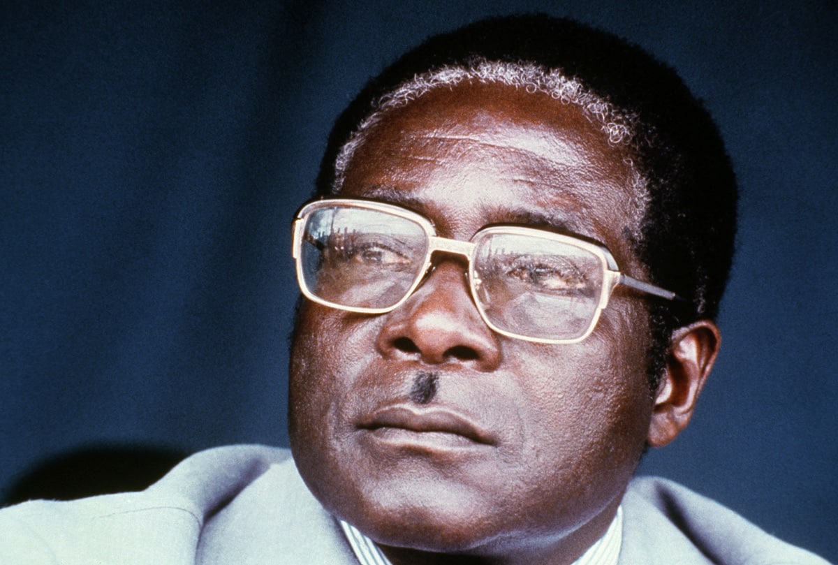 Mugabe è morto e lo Zimbabwe non ha niente da mettersi
