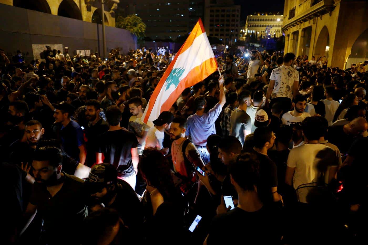 Le proteste in Libano vanno oltre WhatsApp