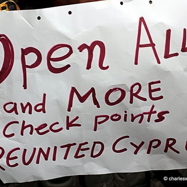 Coronavirus, a Cipro chiusi 4 check-point, prima volta dal 2003