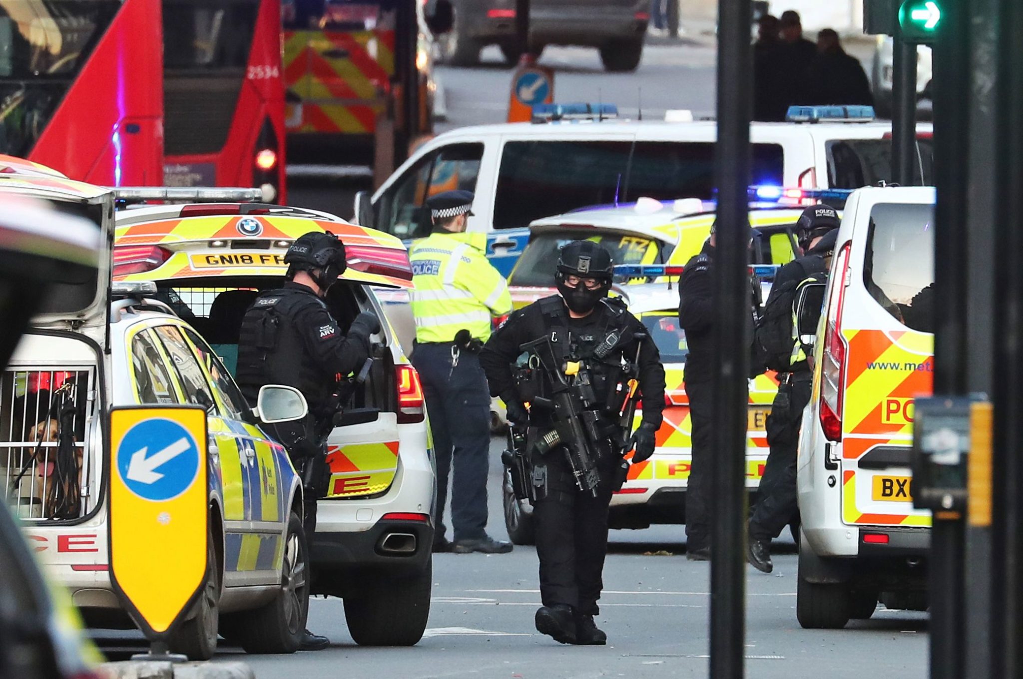 Regno Unito: 43.000 persone “potenziale minaccia terroristica