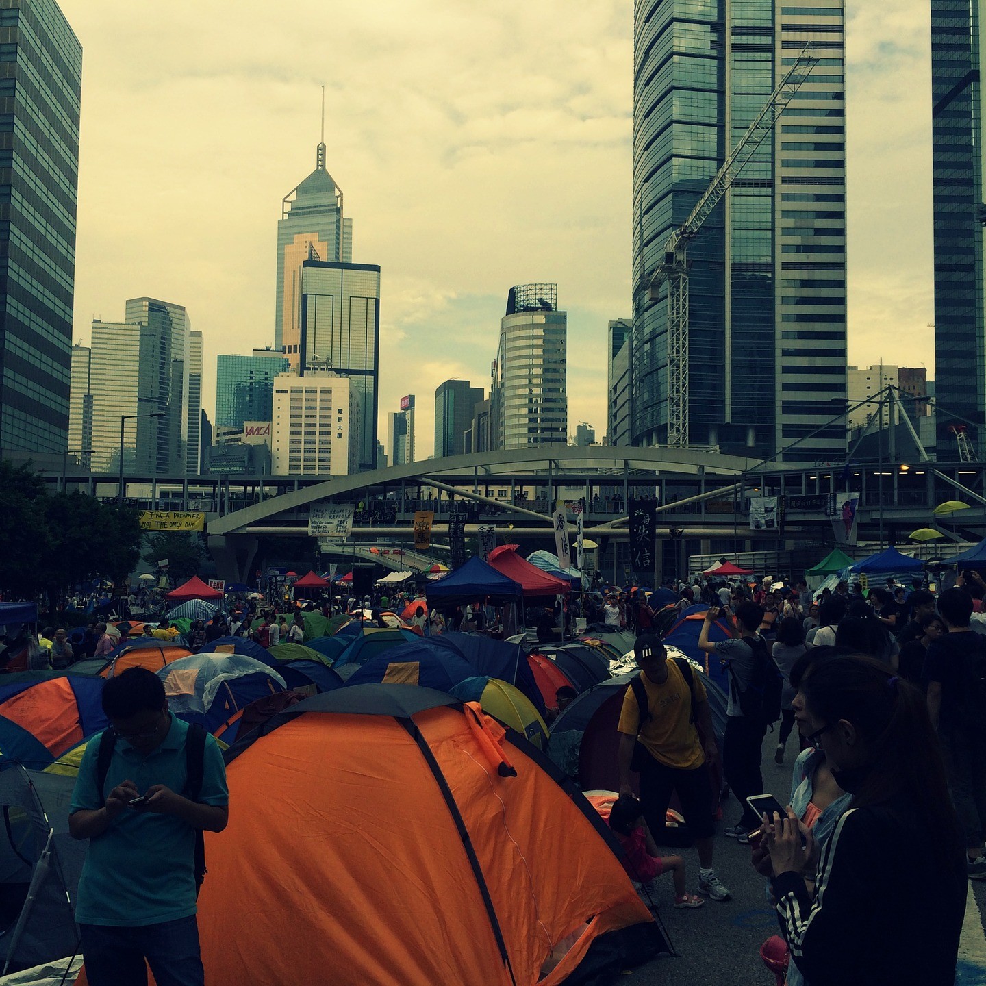 Hong Kong, ancora proteste e 230 arresti