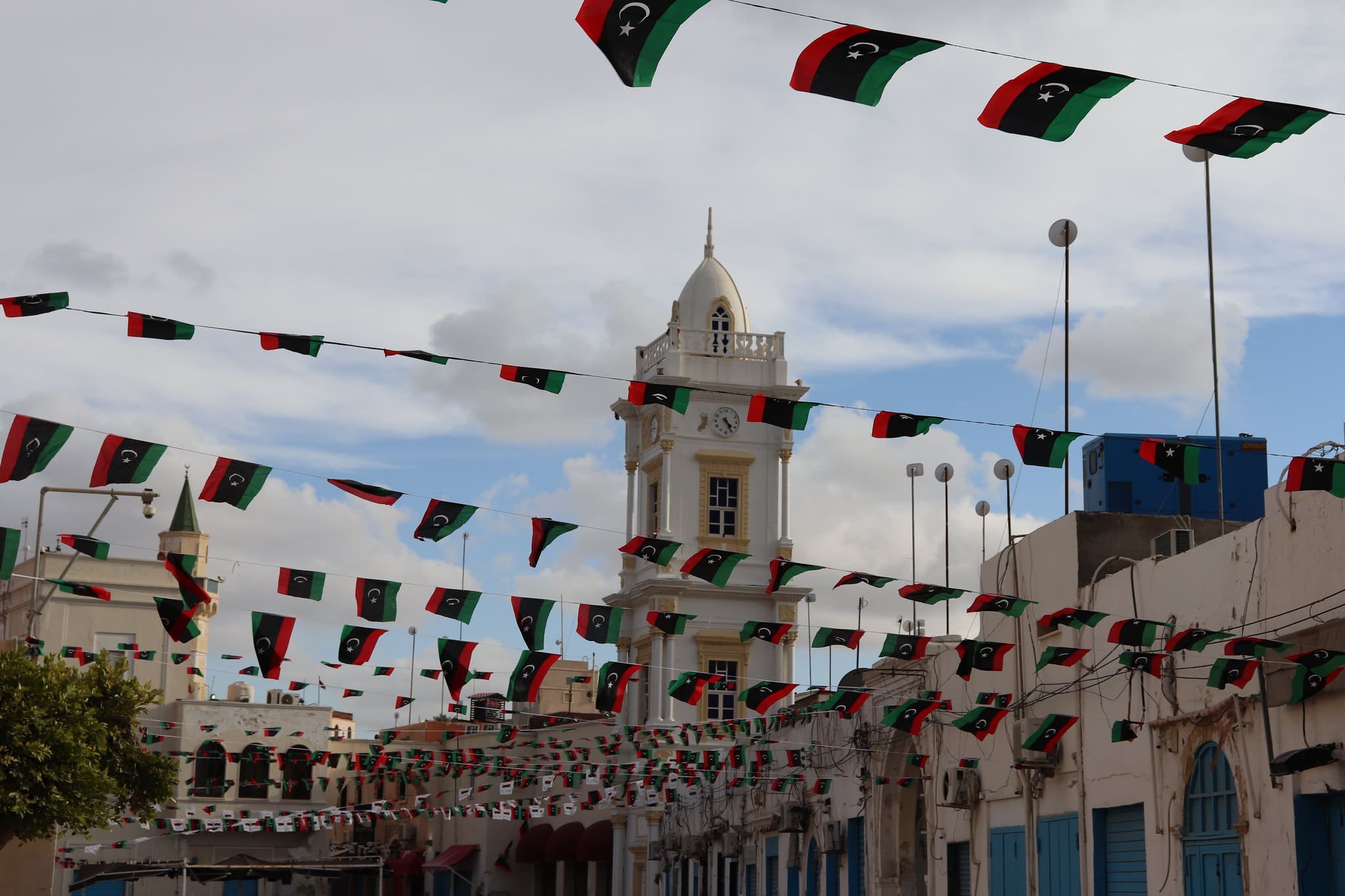 Il dialogo libico naviga a vista