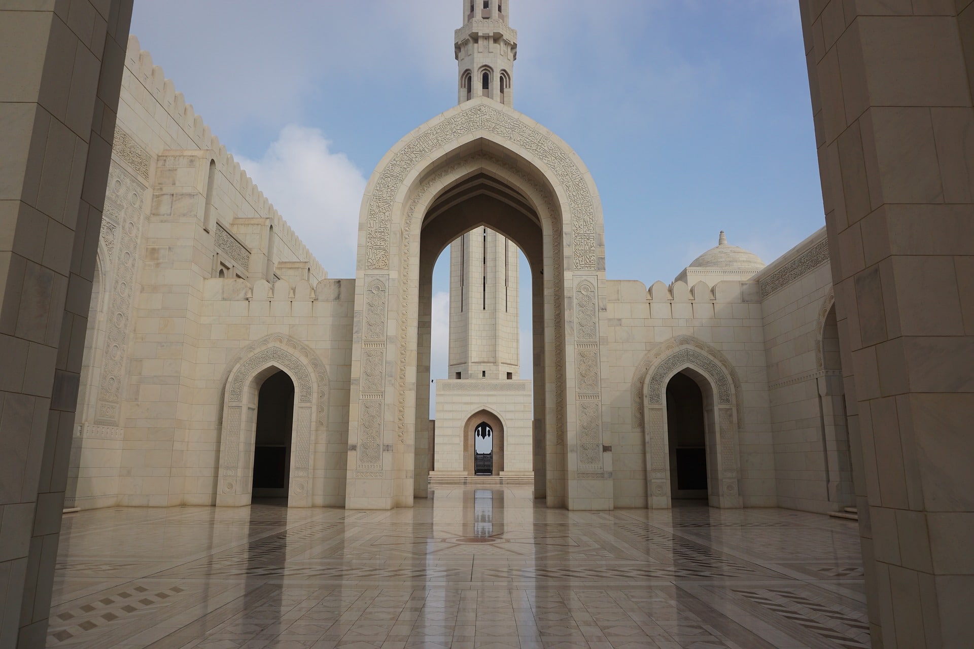 Oman: come restare indipendenti dalle insidie del Golfo