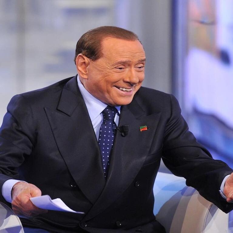 Silvio Berlusconi è morto il 12 giugno all’ospedale San Raffaele di Milano.
